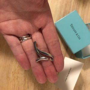 ‼️Sold‼️Tiffany & Co Broach Pin